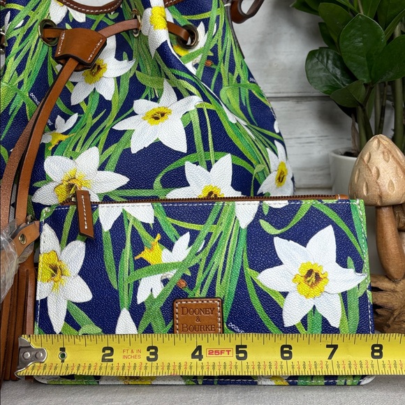 Dooney & Bourke Blue Daffodil Bucket Bag with Pouch - Picture 2 of 13